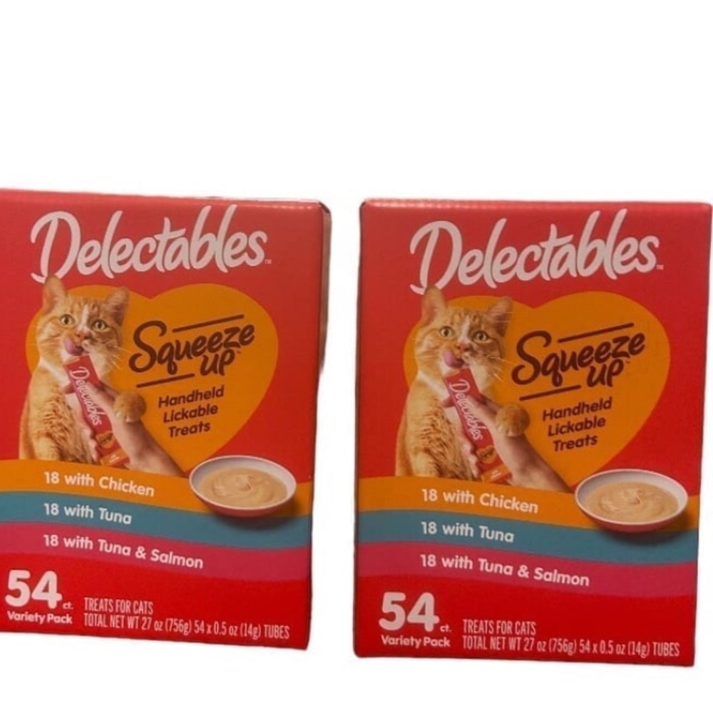 Lot of 2 boxes Hartz Delectables Squeeze Up Interactive Lickable Wet Cat Treat